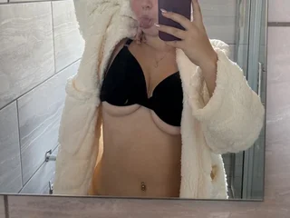 Ellalouisee89 profile