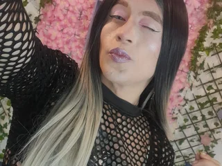 MEGANNIXX profile