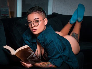 SamBartonn profile