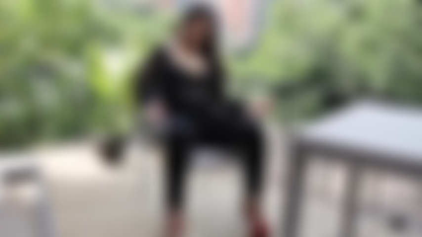 Indosso leggings neri.